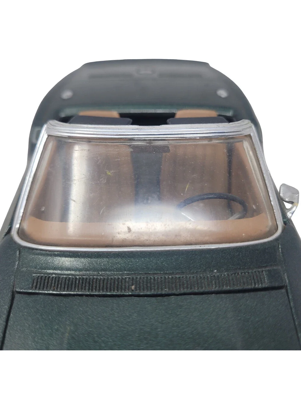 Revell windshield scratches 18